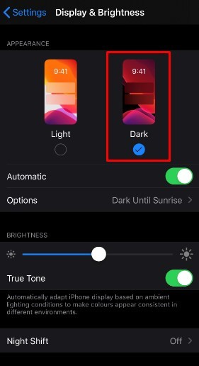Apply Dark Theme on iPhone