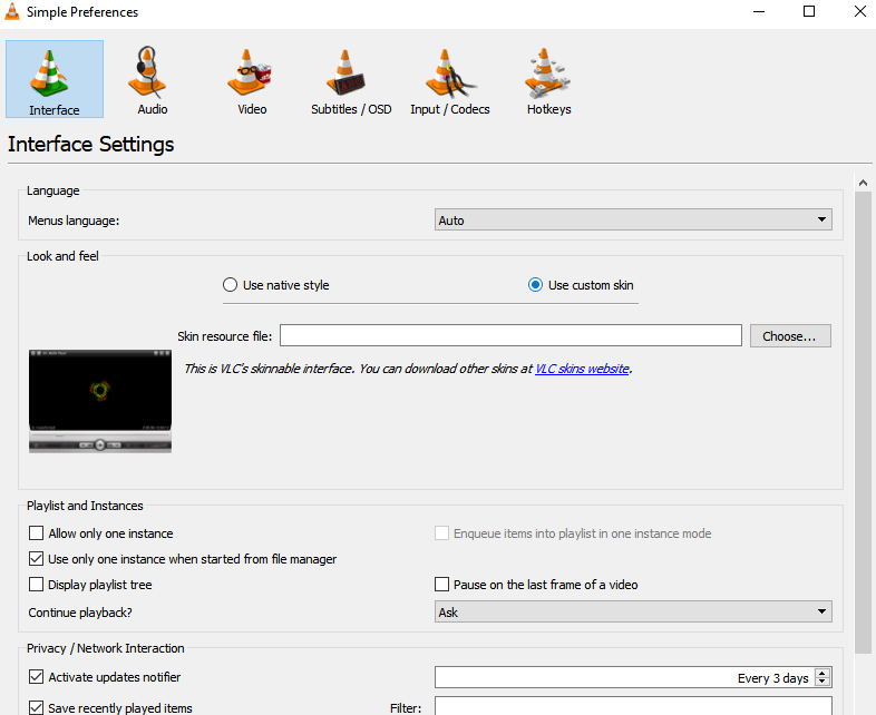 Select Custom Skin option to use VLC Dark Mode