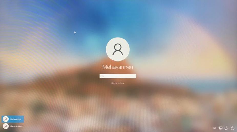 Find username on Windows lock screen