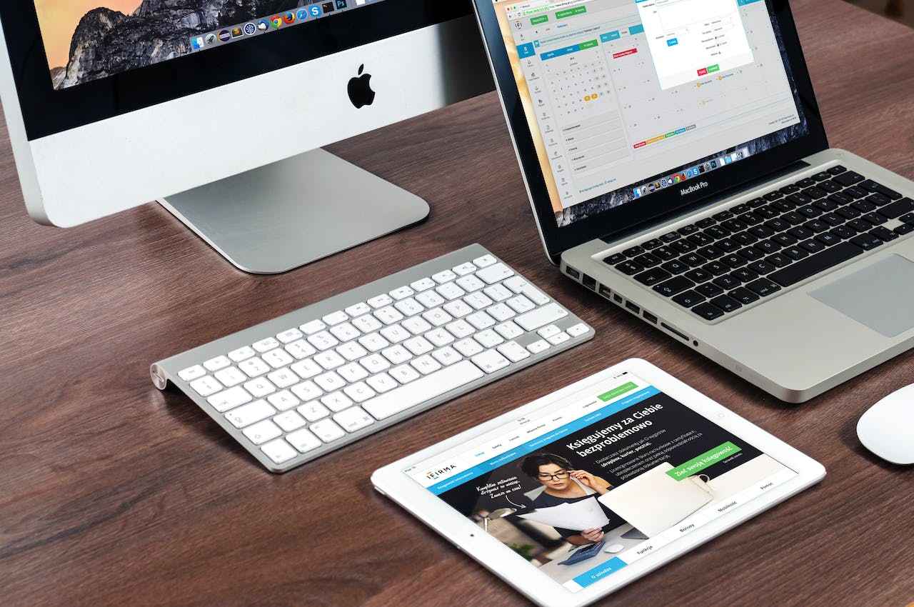 Tech Trends in Canada's Digital Landscape